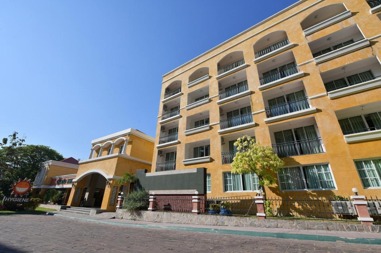 Oyo 109 Ozone Prime Pattaya Hotel Bagian luar foto