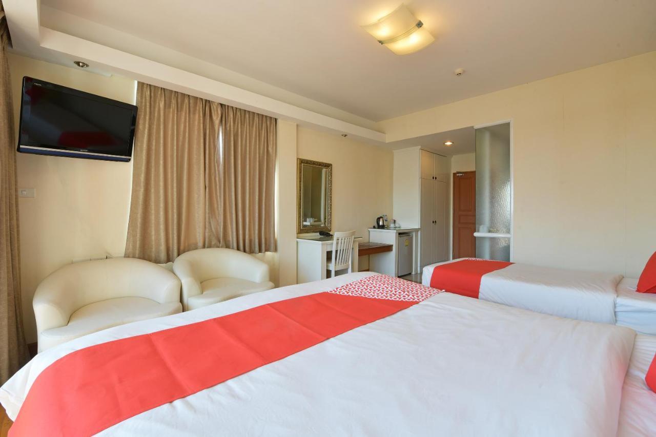 Oyo 109 Ozone Prime Pattaya Hotel Bagian luar foto