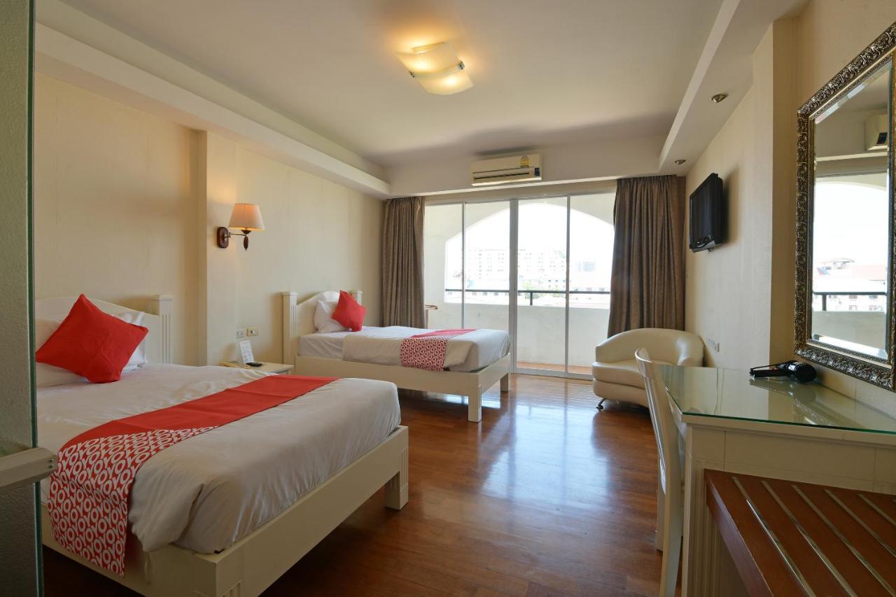 Oyo 109 Ozone Prime Pattaya Hotel Bagian luar foto