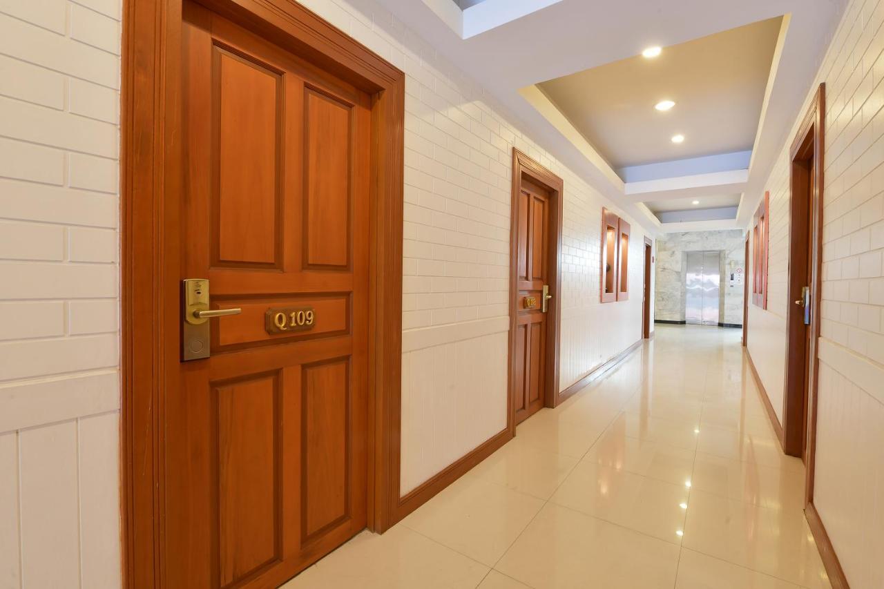 Oyo 109 Ozone Prime Pattaya Hotel Bagian luar foto